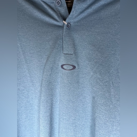 251. NWOT Oakley Icon BI Color Polo Blue Two Tone 2XL - Picture 9 of 10